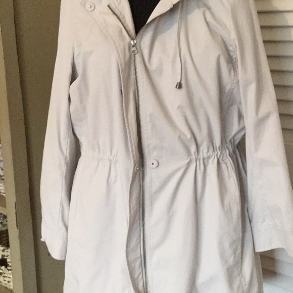 Winter Jacket - Picture 3 of 4